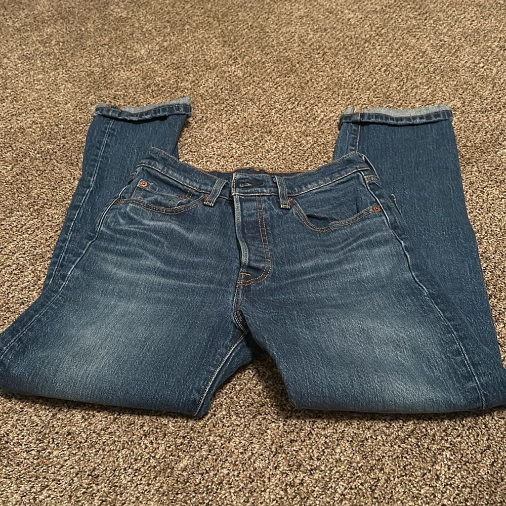 Levis